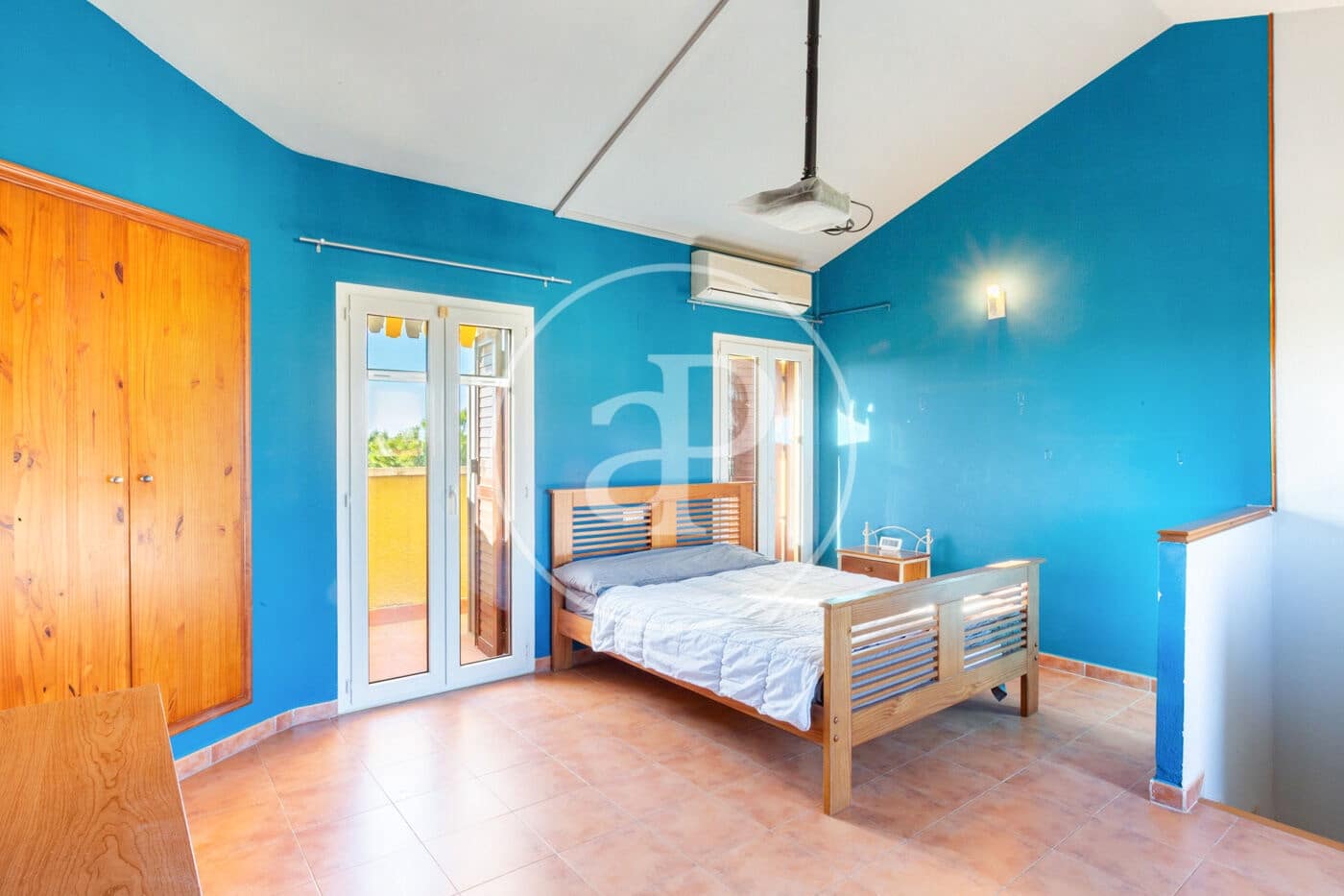 4 slaapkamer Villa te koop in Riba-roja de Turia met zwembad - € 350.000 (Ref: 9738644)