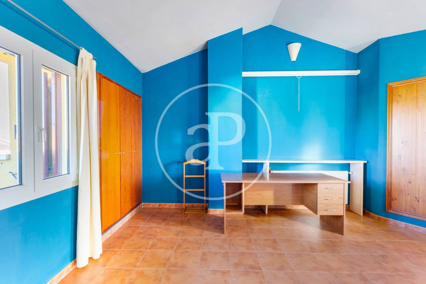 4 slaapkamer Villa te koop in Riba-roja de Turia met zwembad - € 350.000 (Ref: 9738644)