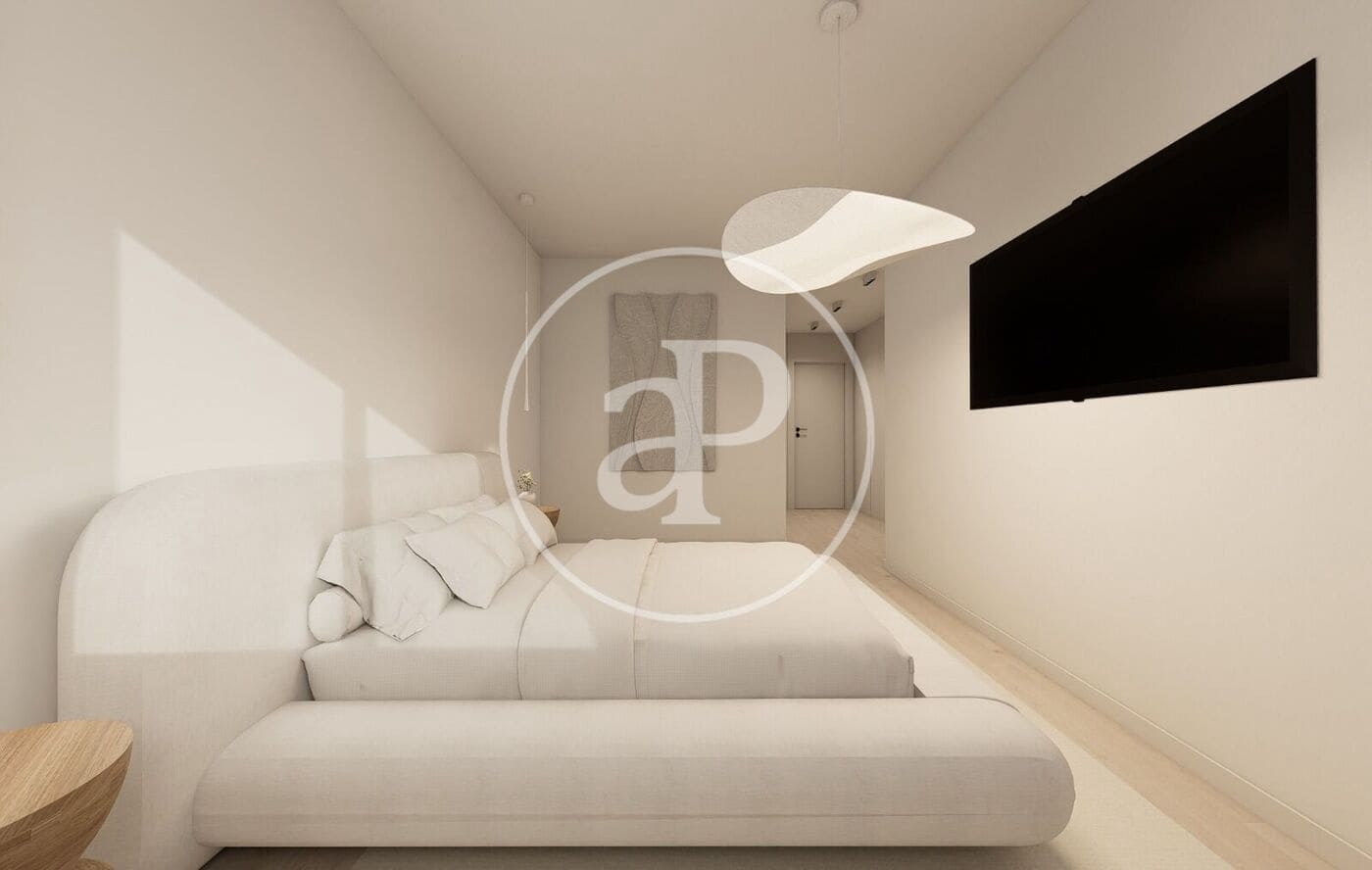 3 bedroom Apartment for sale in Valencia city with pool - € 695,000 (Ref: 9738645)