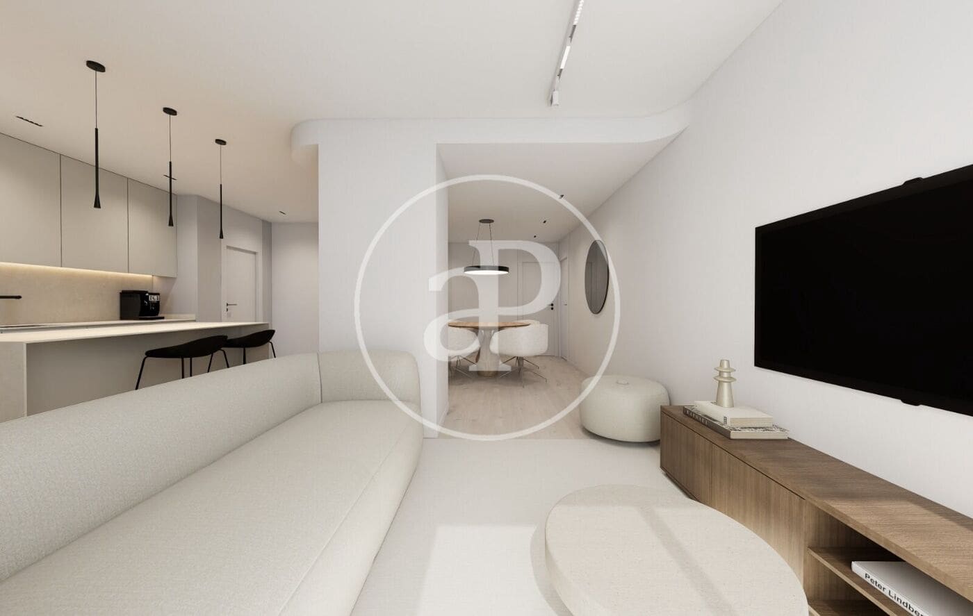 3 bedroom Apartment for sale in Valencia city with pool - € 695,000 (Ref: 9738645)