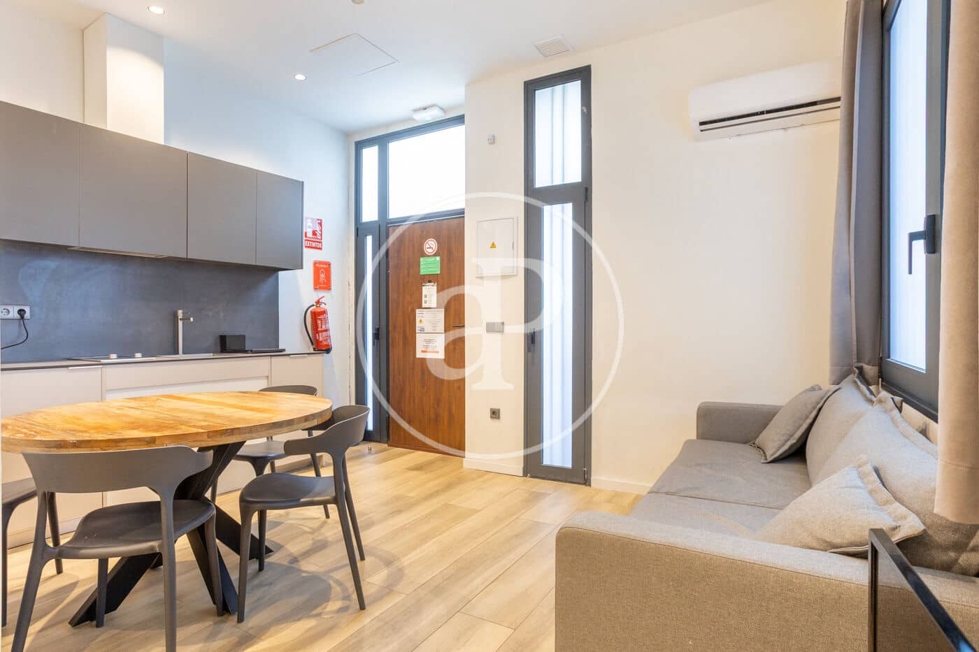 1 bedroom Apartment for sale in Valencia city - € 300,000 (Ref: 9738646)