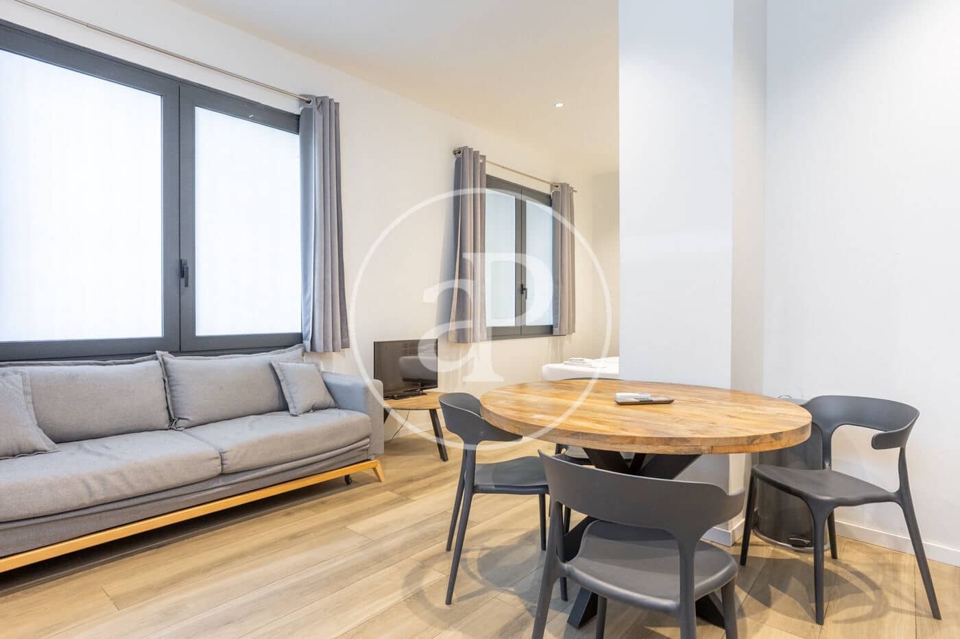 1 bedroom Apartment for sale in Valencia city - € 300,000 (Ref: 9738646)