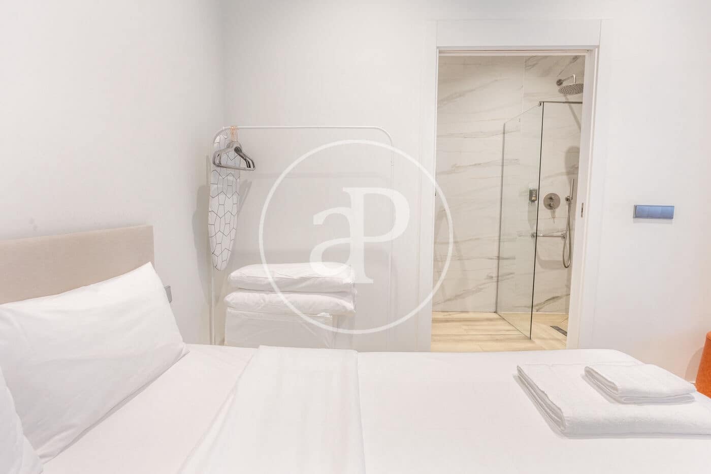 1 bedroom Apartment for sale in Valencia city - € 300,000 (Ref: 9738646)