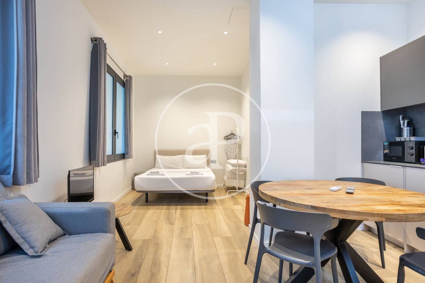 1 bedroom Apartment for sale in Valencia city - € 300,000 (Ref: 9738646)