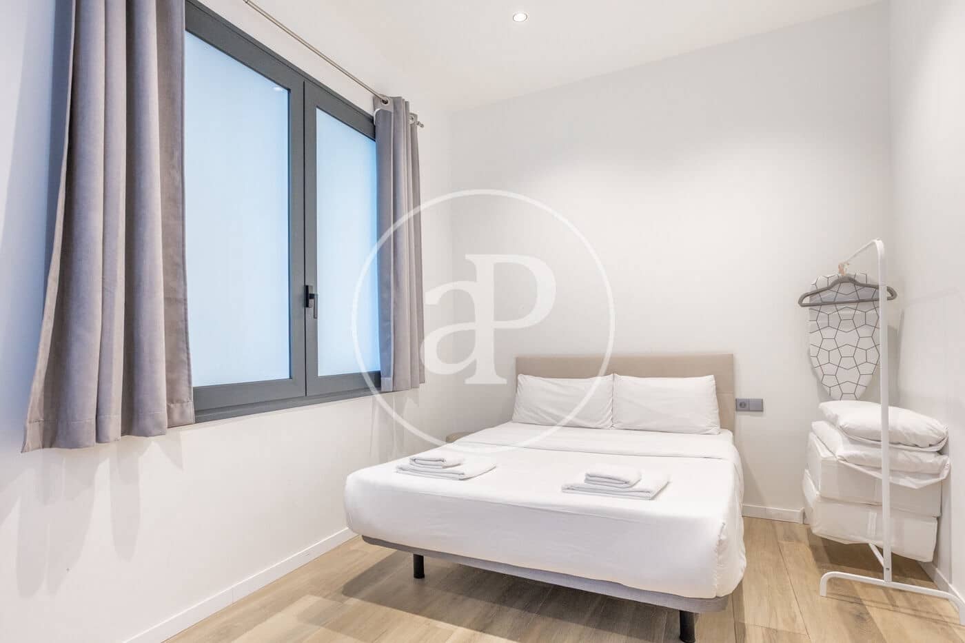 1 bedroom Apartment for sale in Valencia city - € 300,000 (Ref: 9738646)