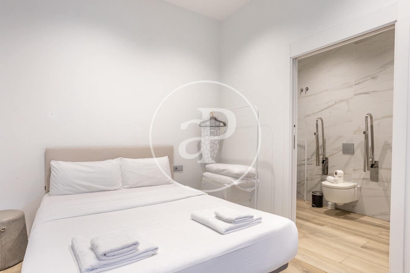 1 bedroom Apartment for sale in Valencia city - € 300,000 (Ref: 9738646)