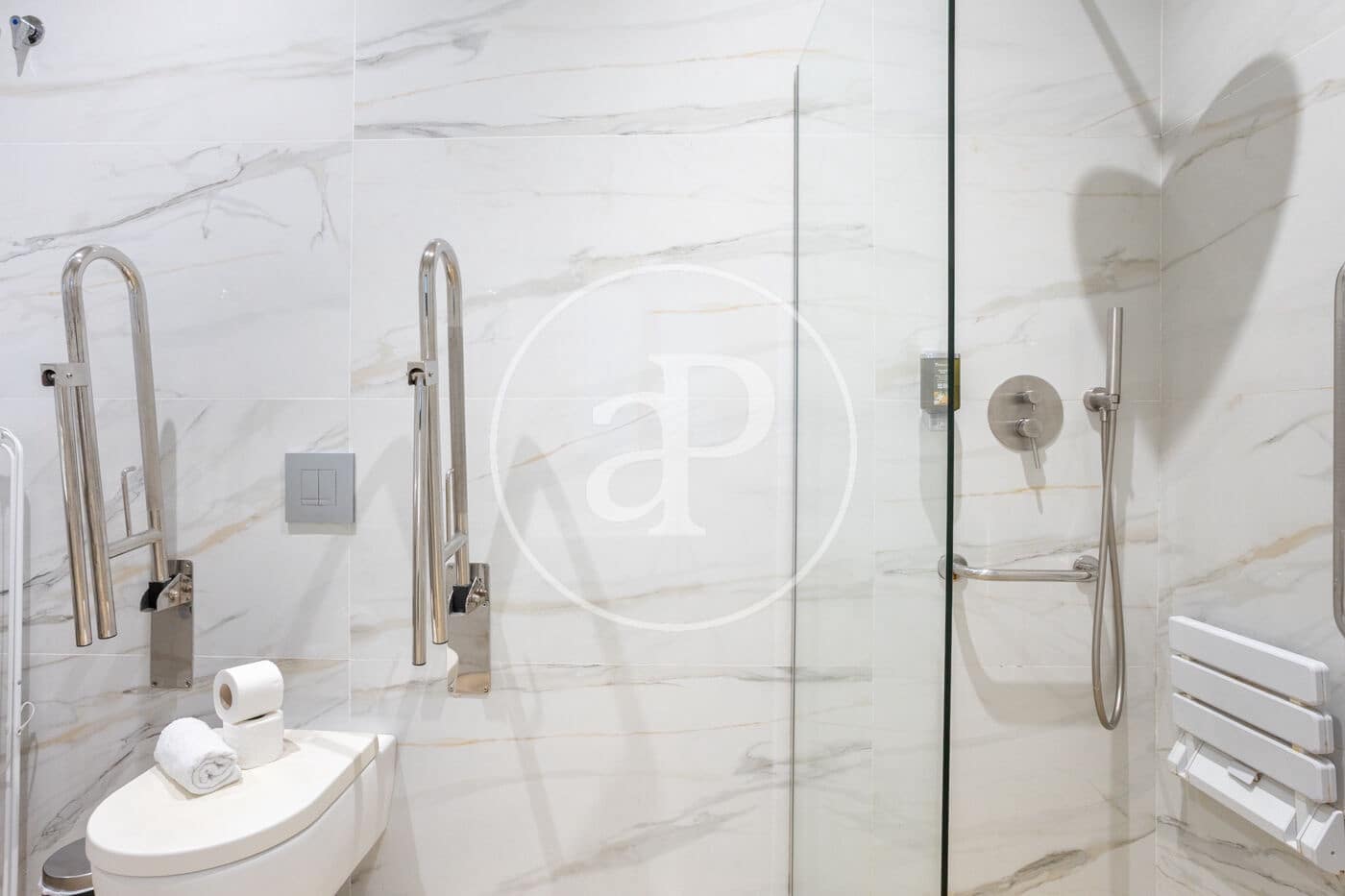 1 bedroom Apartment for sale in Valencia city - € 300,000 (Ref: 9738646)