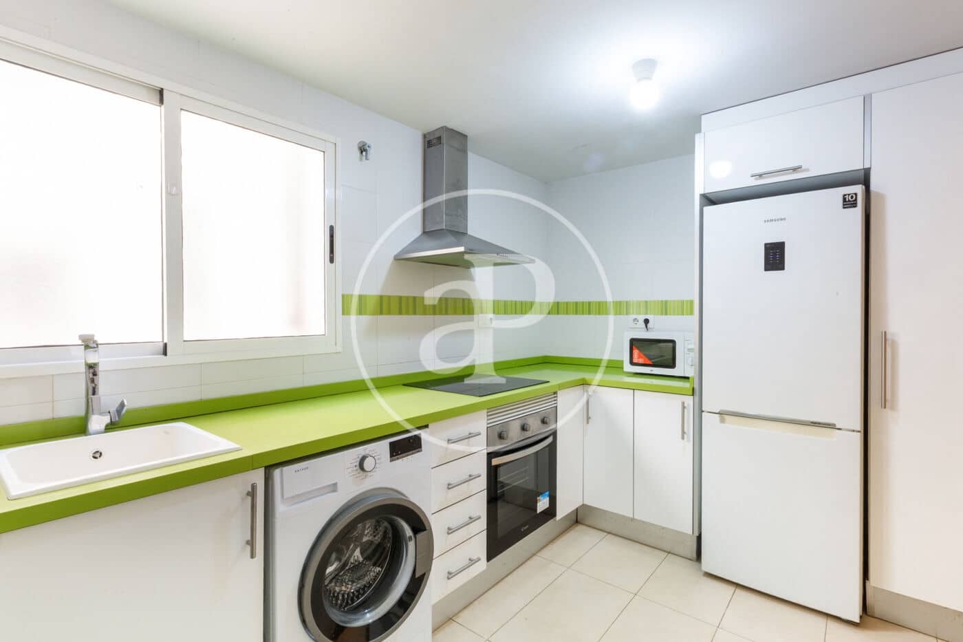 Apartamento de 4 habitaciones en València ciudad en venta - 380.000 € (Ref: 9738648)