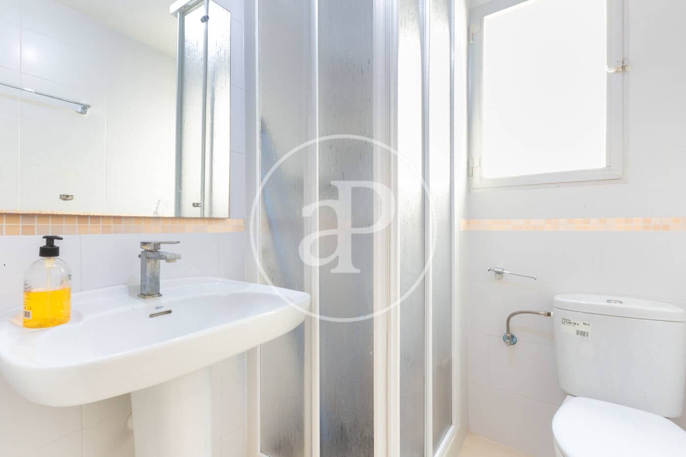 Apartamento de 4 habitaciones en València ciudad en venta - 380.000 € (Ref: 9738648)