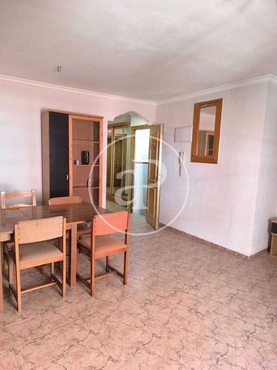 3 bedroom Villa for rent in Manises - € 1,300 (Ref: 9741825)