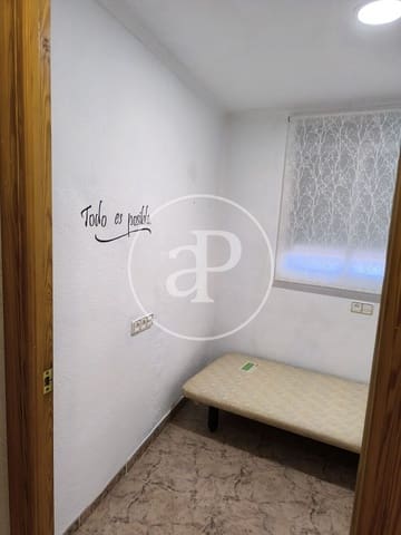 3 bedroom Villa for rent in Manises - € 1,300 (Ref: 9741825)