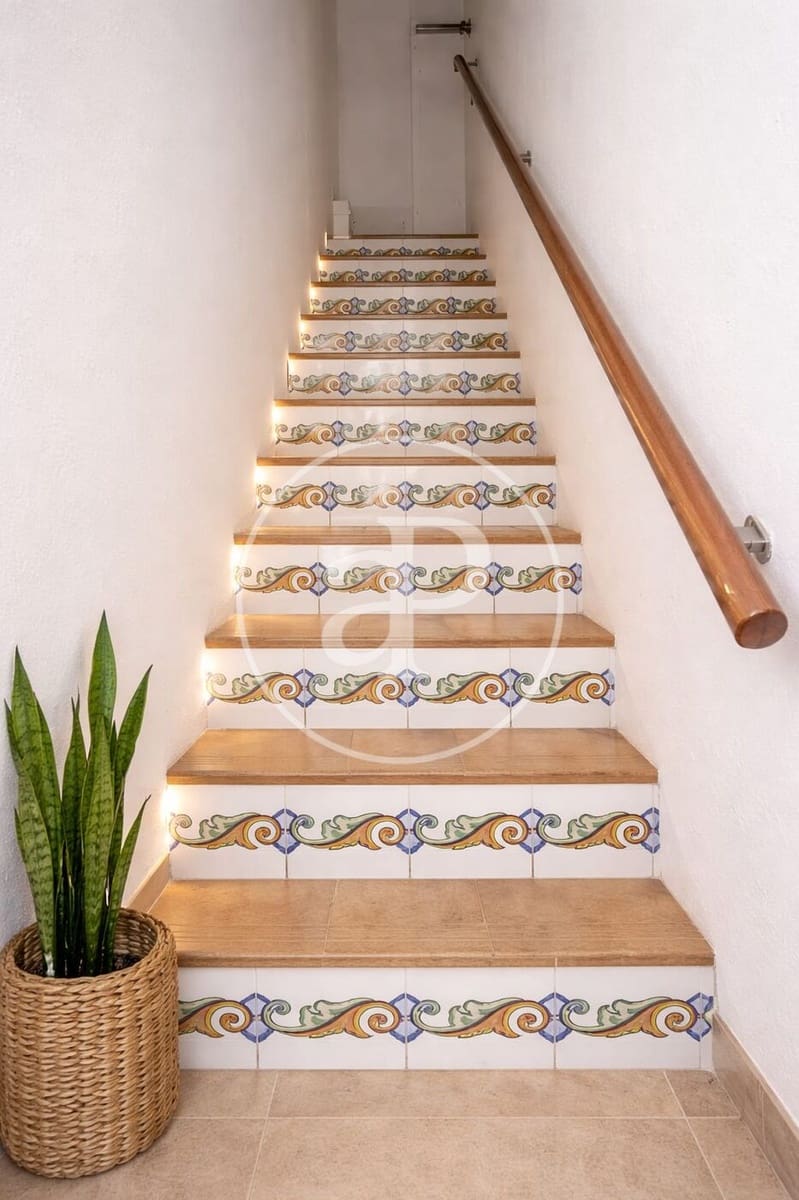 3 bedroom Villa for rent in Manises - € 1,300 (Ref: 9741825)