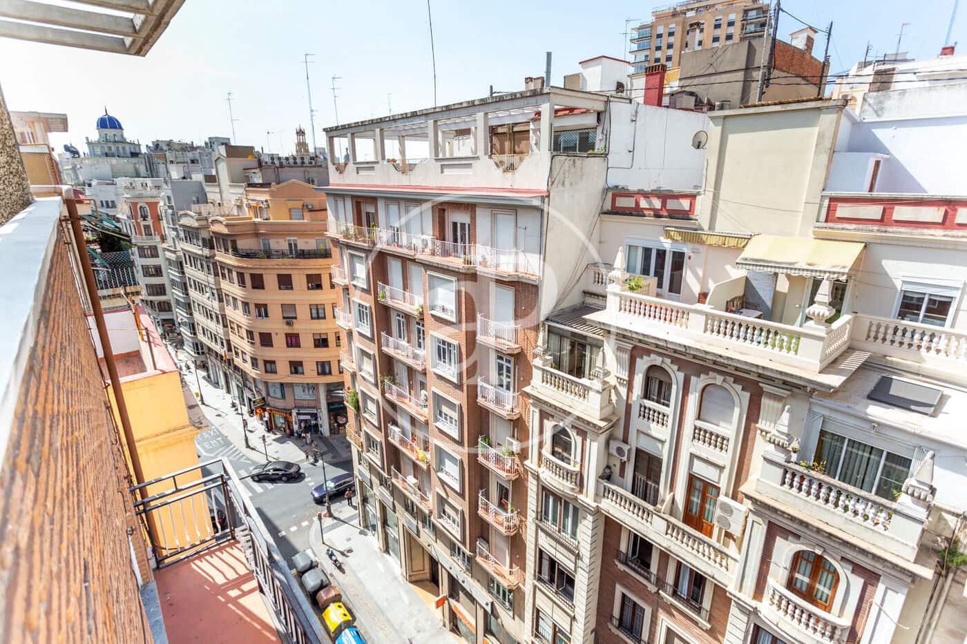 Ático de 1 habitación en València ciudad en alquiler - 1.300 € (Ref: 9741826)