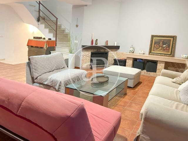 3 soverom Villa til salgs i Chiva med svømmebasseng - € 280 000 (Ref: 9741827)