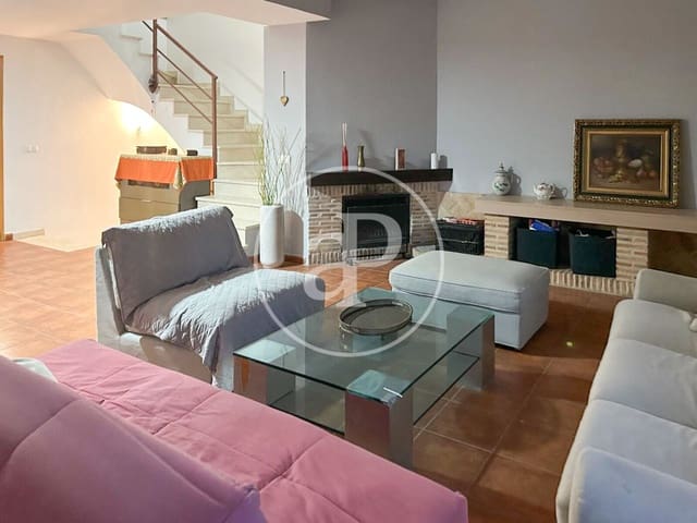 3 soverom Villa til salgs i Chiva med svømmebasseng - € 280 000 (Ref: 9741827)