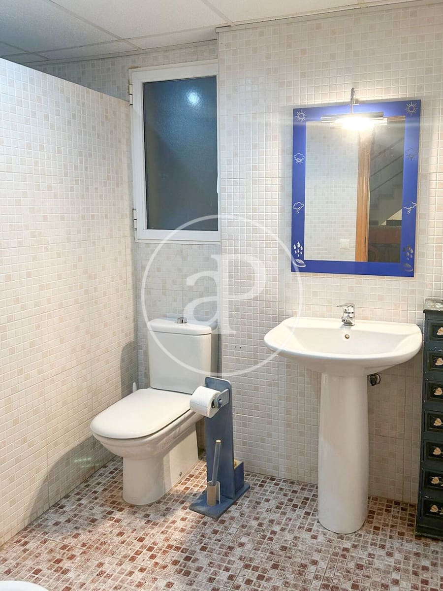 3 soverom Villa til salgs i Chiva med svømmebasseng - € 280 000 (Ref: 9741827)