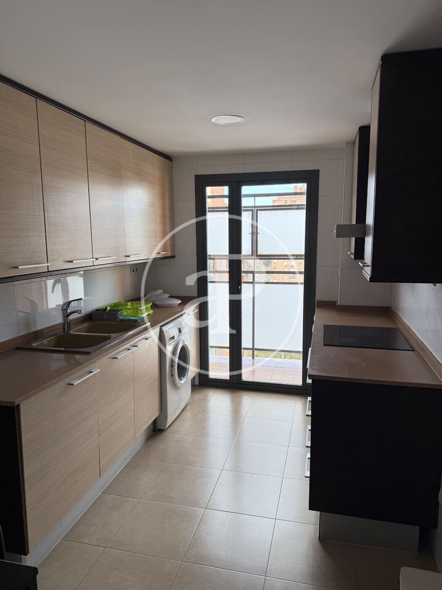 3 slaapkamer Appartement te koop in Valencia stad met zwembad - € 630.000 (Ref: 9741830)