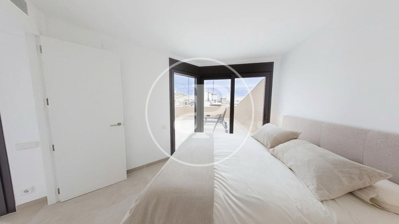 1 Zimmer Penthouse zu vermieten in Valencia Stadt - 2.500 € (Ref: 9741831)