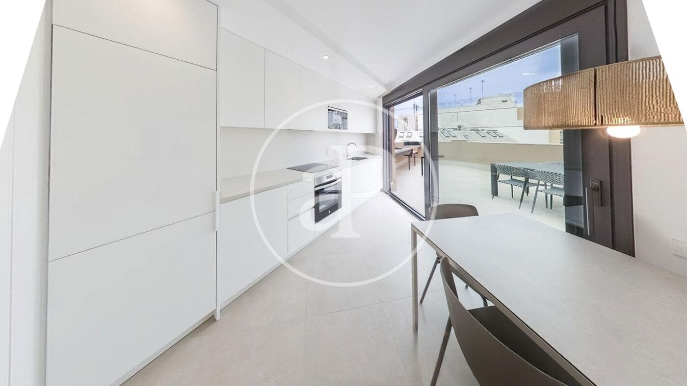 1 Zimmer Penthouse zu vermieten in Valencia Stadt - 2.500 € (Ref: 9741831)