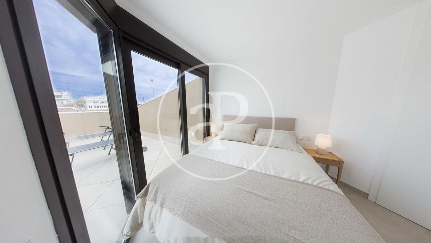 1 Zimmer Penthouse zu vermieten in Valencia Stadt - 2.500 € (Ref: 9741831)