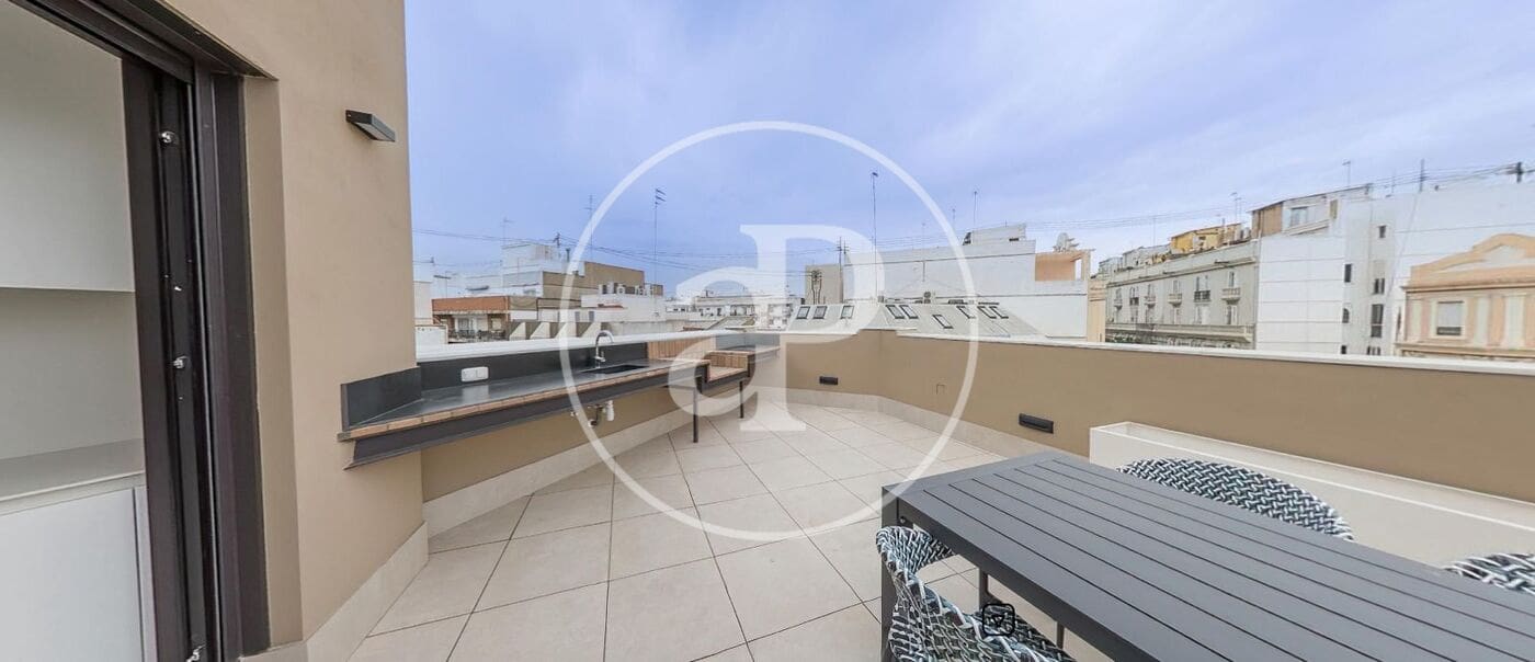 1 Zimmer Penthouse zu vermieten in Valencia Stadt - 2.500 € (Ref: 9741831)