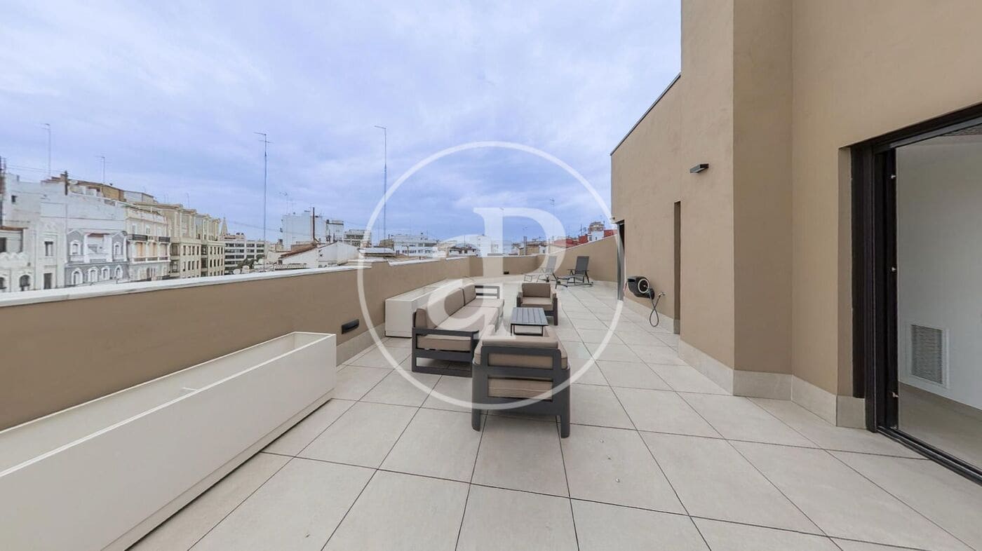 1 Zimmer Penthouse zu vermieten in Valencia Stadt - 2.500 € (Ref: 9741831)