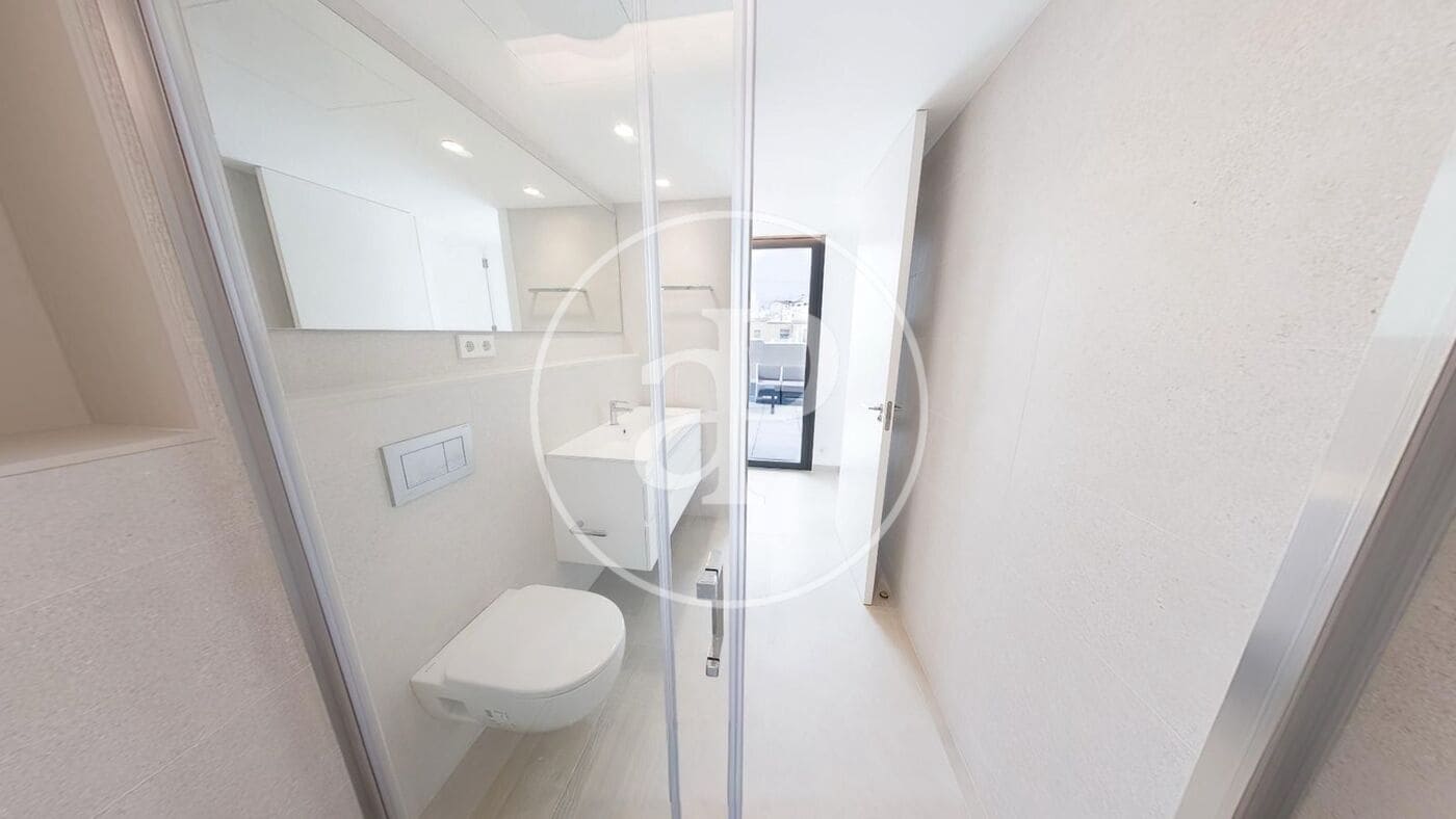 1 Zimmer Penthouse zu vermieten in Valencia Stadt - 2.500 € (Ref: 9741831)