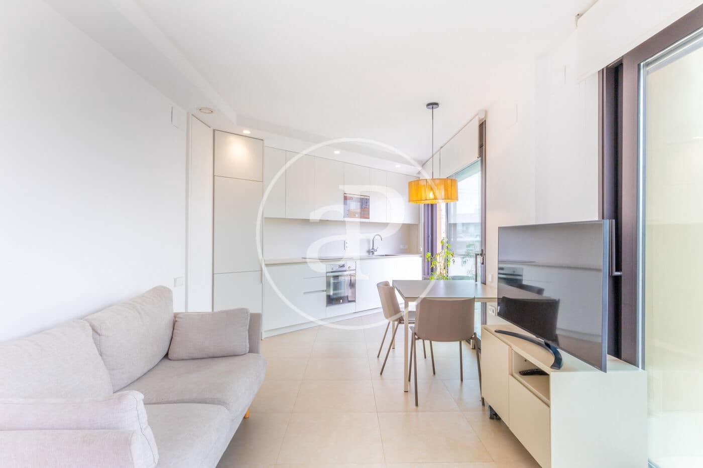 1 bedroom Penthouse for rent in Valencia city - € 2,500 (Ref: 9741831)