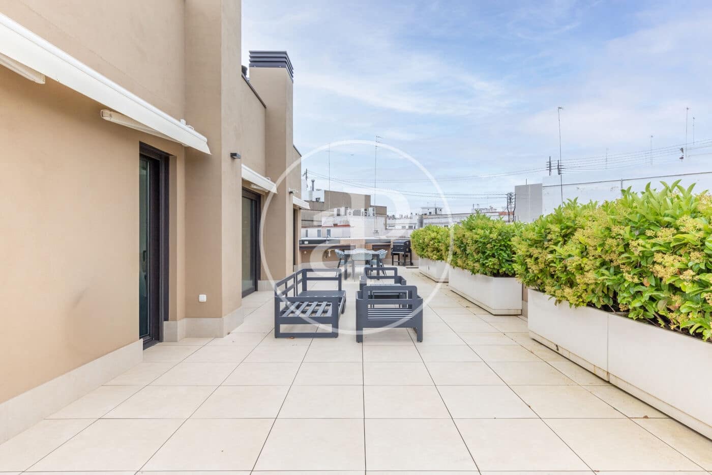 1 bedroom Penthouse for rent in Valencia city - € 2,500 (Ref: 9741831)