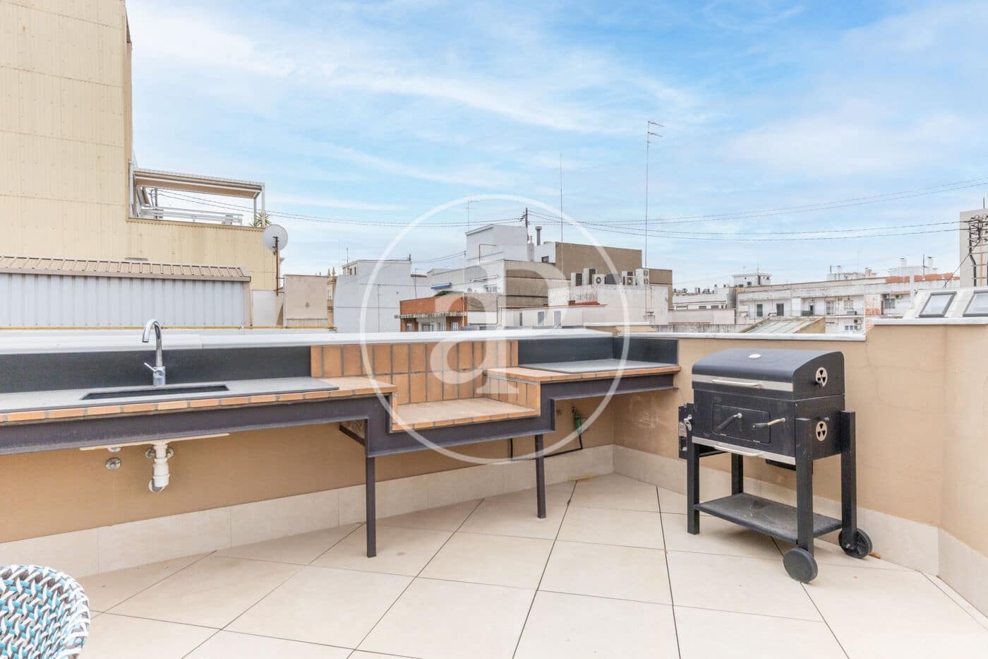 1 bedroom Penthouse for rent in Valencia city - € 2,500 (Ref: 9741831)