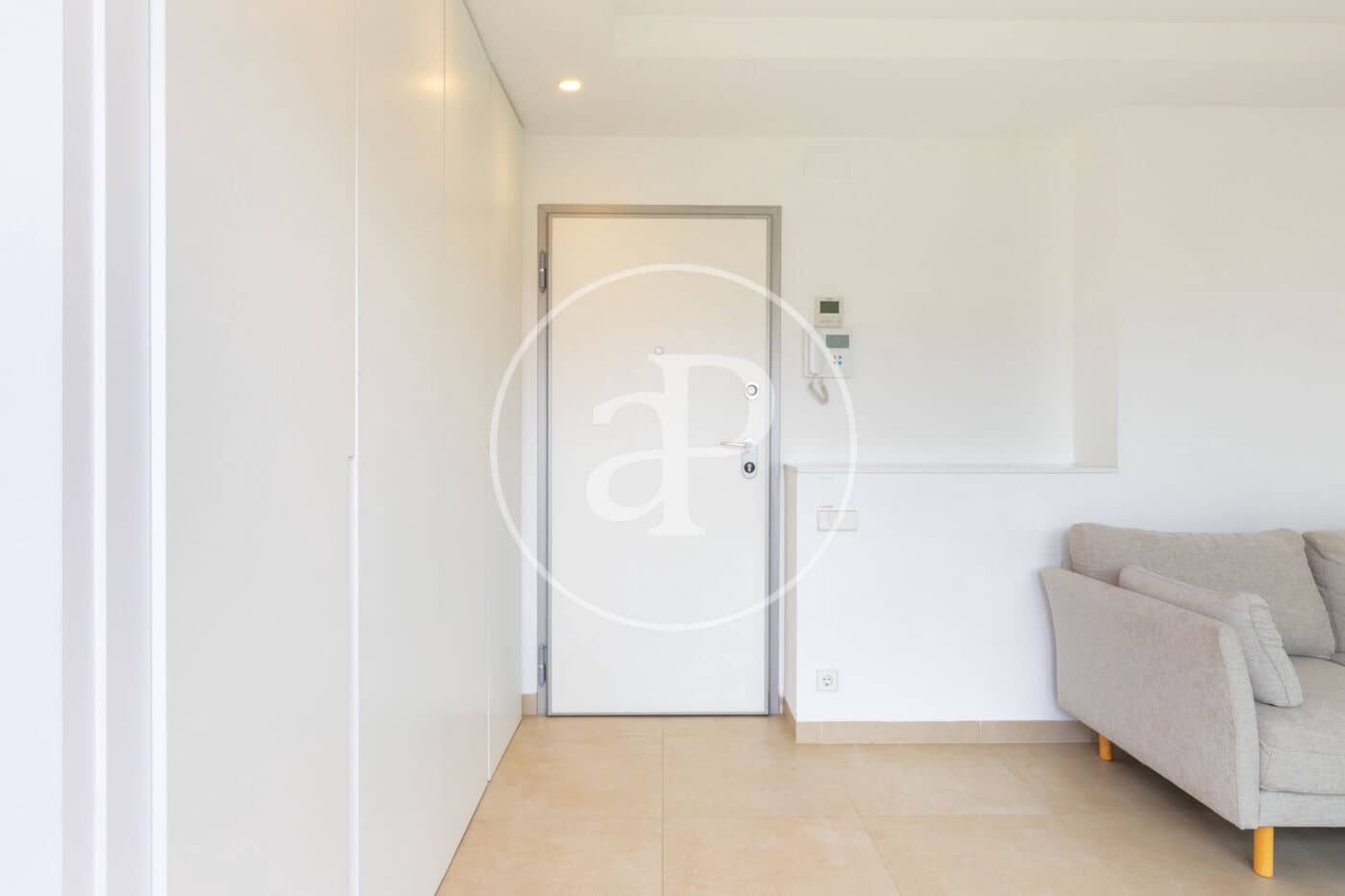 1 bedroom Penthouse for rent in Valencia city - € 2,500 (Ref: 9741831)