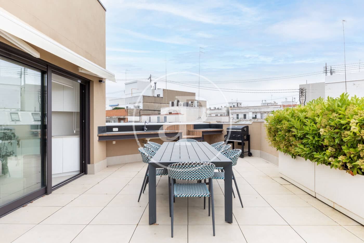 1 bedroom Penthouse for rent in Valencia city - € 2,500 (Ref: 9741831)