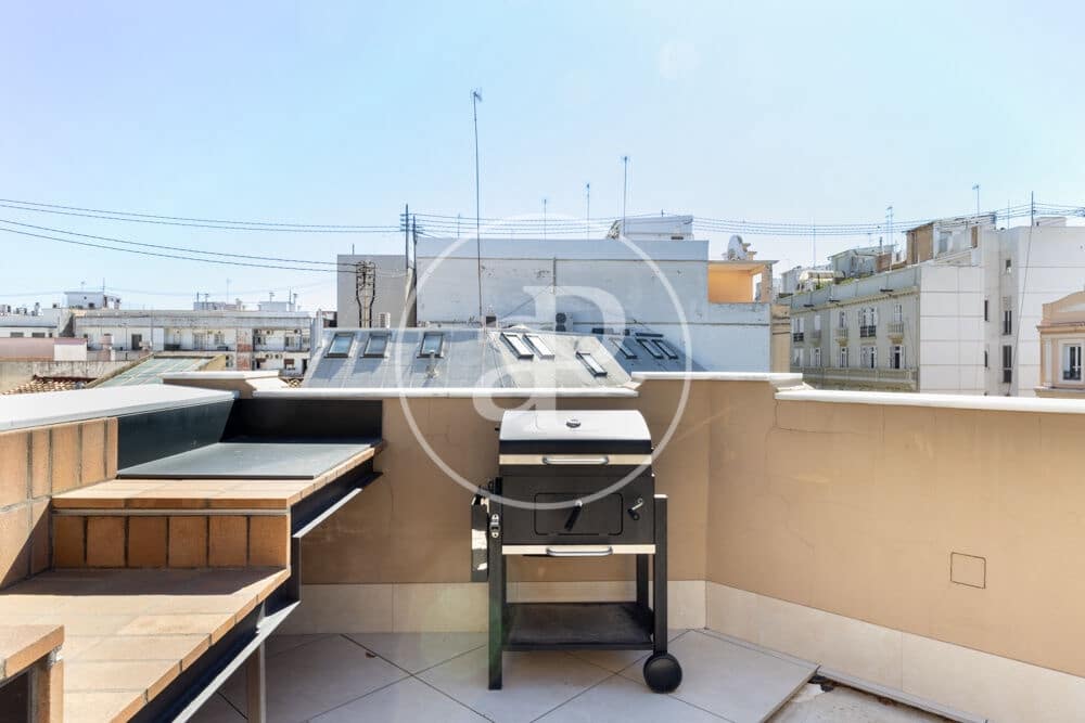 1 bedroom Penthouse for rent in Valencia city - € 2,500 (Ref: 9741831)