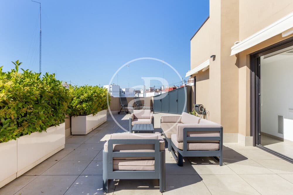 1 bedroom Penthouse for rent in Valencia city - € 2,500 (Ref: 9741831)