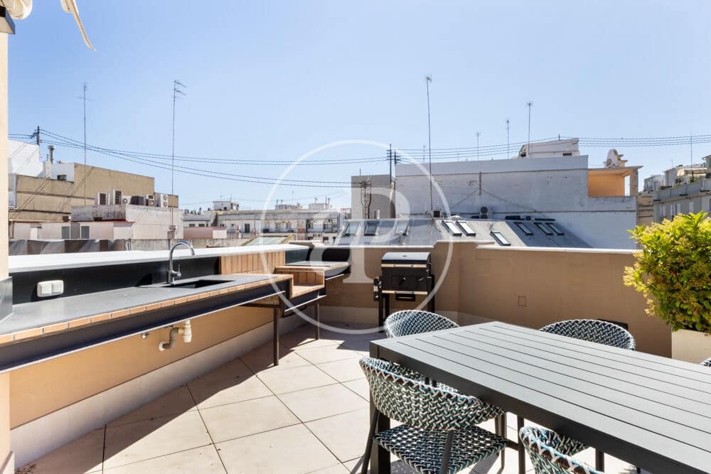 1 bedroom Penthouse for rent in Valencia city - € 2,500 (Ref: 9741831)