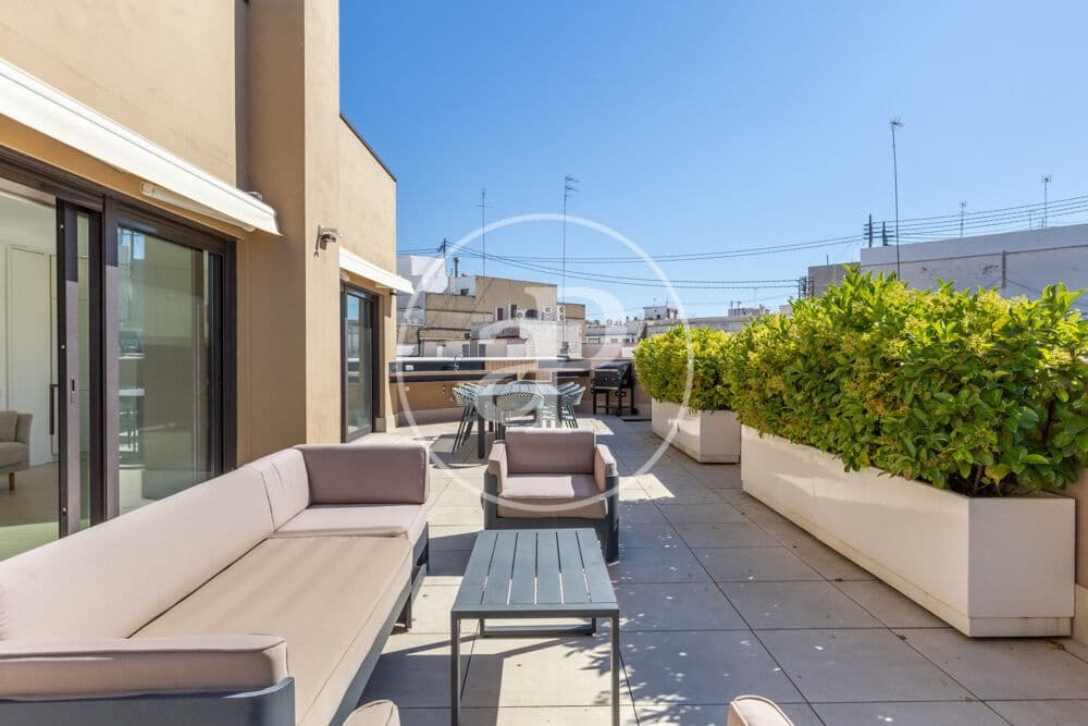 1 bedroom Penthouse for rent in Valencia city - € 2,500 (Ref: 9741831)