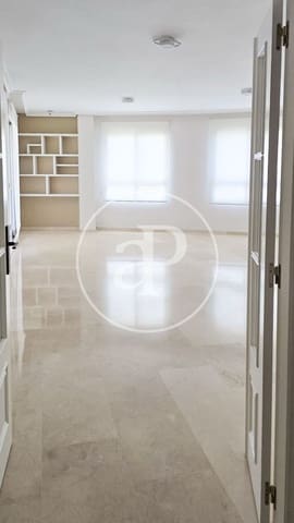 Appartement de 3 chambres à louer à Sant Pau, Valence ville avec piscine - 3 000 € (Ref: 9741833)