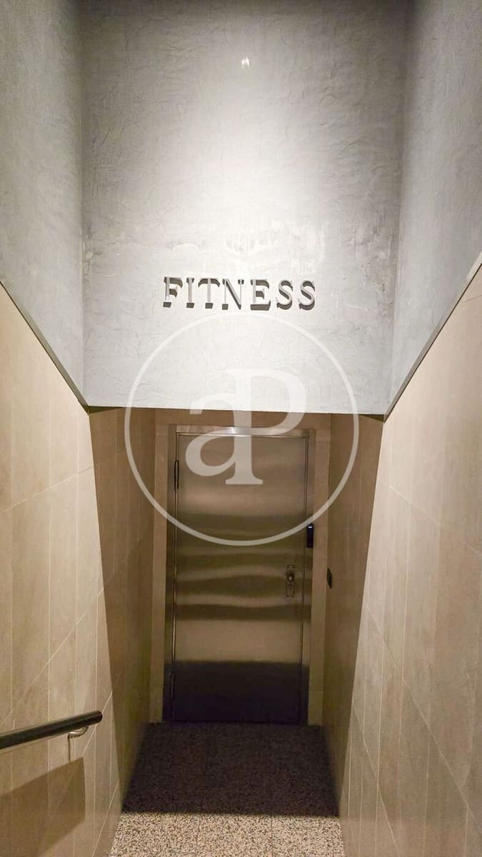 Appartement de 3 chambres à louer à Valence ville avec piscine - 3 000 € (Ref: 9741833)