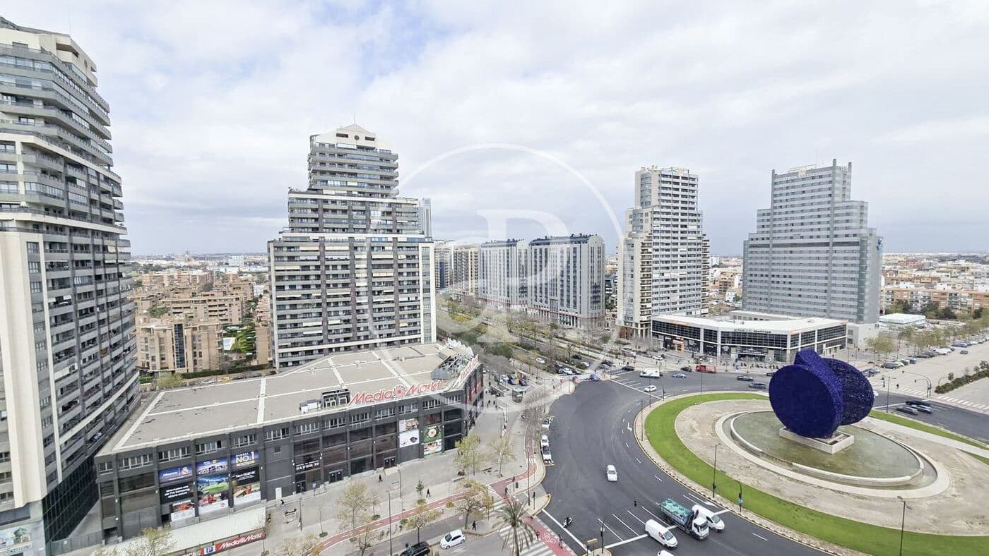 Appartement de 3 chambres à louer à Valence ville avec piscine - 3 000 € (Ref: 9741833)