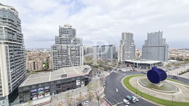 Appartement de 3 chambres à louer à Sant Pau, Valence ville avec piscine - 3 000 € (Ref: 9741833)