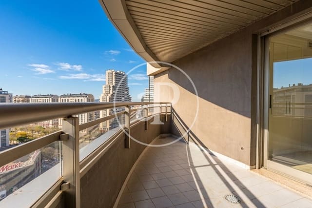 Apartamento de 4 habitaciones en Sant Pau, València ciudad en alquiler con piscina - 3.000 € (Ref: 9741833)