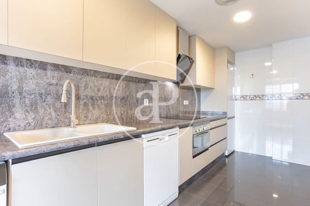 Apartamento de 4 habitaciones en Sant Pau, València ciudad en alquiler con piscina - 3.000 € (Ref: 9741833)