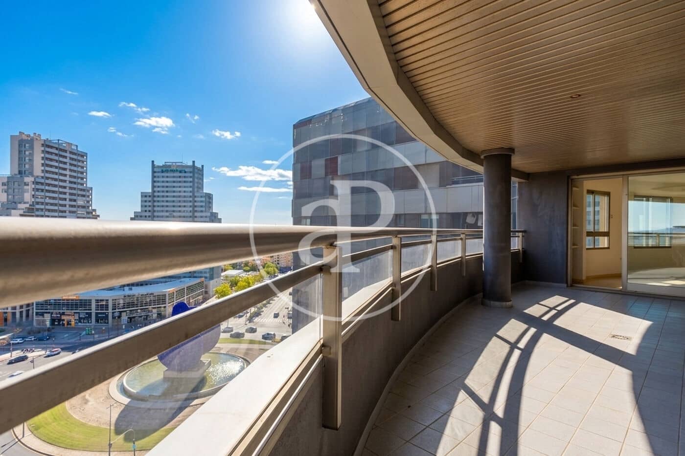 Appartement de 4 chambres à louer à Valence ville avec piscine garage - 2 500 € (Ref: 9741833)