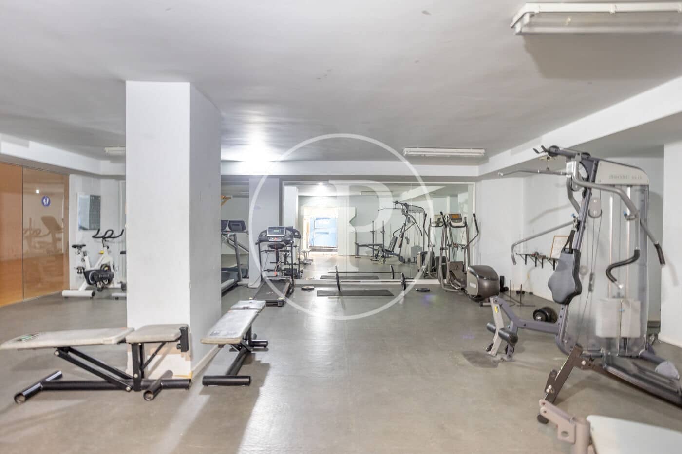 Appartement de 4 chambres à louer à Valence ville avec piscine garage - 2 500 € (Ref: 9741833)