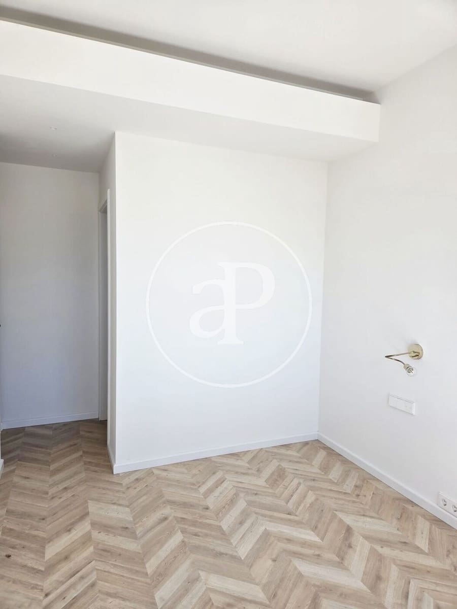 3 makuuhuone Kattohuoneisto vuokrattavana paikassa Valencia kaupunki - 3 500 € (Ref: 9752120)