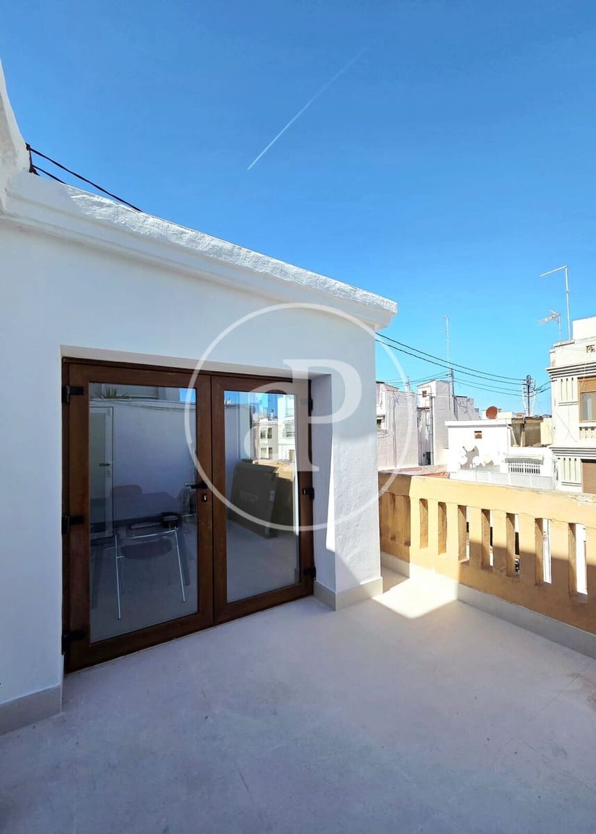 3 makuuhuone Kattohuoneisto vuokrattavana paikassa Valencia kaupunki - 3 500 € (Ref: 9752120)
