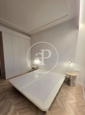 3 makuuhuone Kattohuoneisto vuokrattavana paikassa La Gran Via, Valencia kaupunki - 3 500 € (Ref: 9752120)