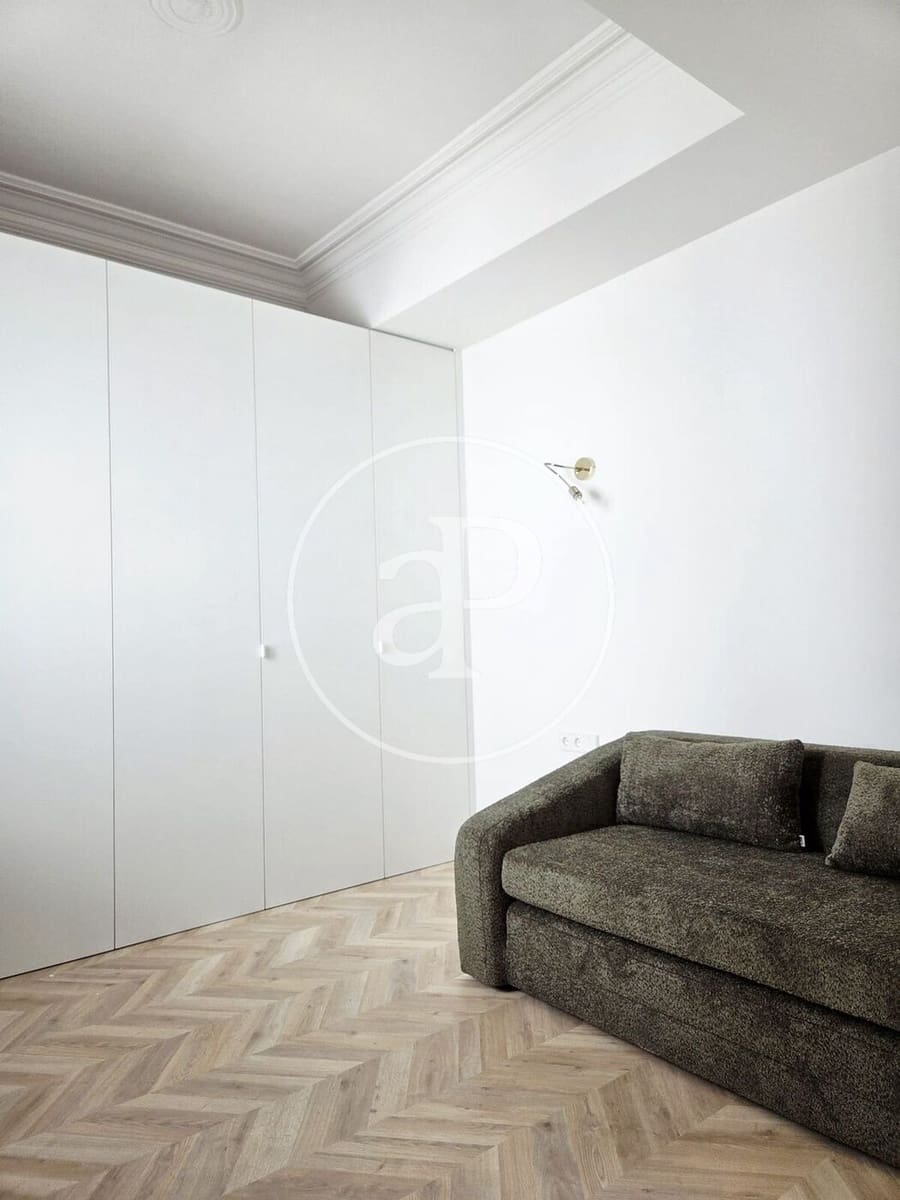 3 makuuhuone Kattohuoneisto vuokrattavana paikassa Valencia kaupunki - 3 500 € (Ref: 9752120)