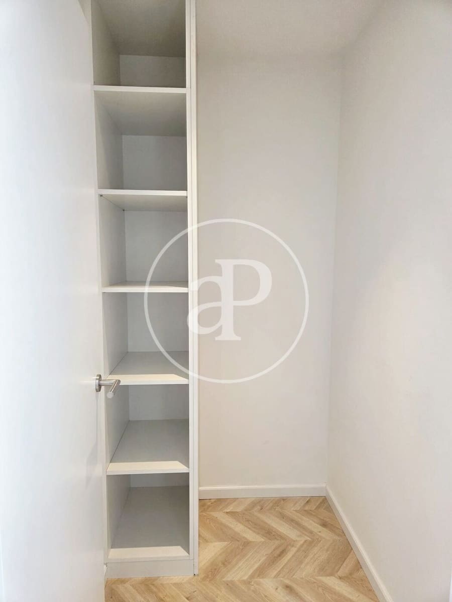 3 makuuhuone Kattohuoneisto vuokrattavana paikassa Valencia kaupunki - 3 500 € (Ref: 9752120)