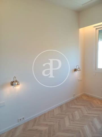 3 makuuhuone Kattohuoneisto vuokrattavana paikassa La Gran Via, Valencia kaupunki - 3 500 € (Ref: 9752120)